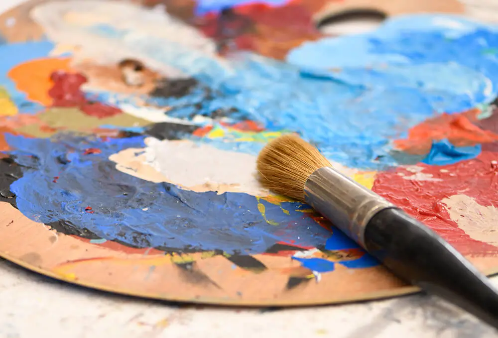 دليلك الشامل لمهنة معلم الفنون الجميلة